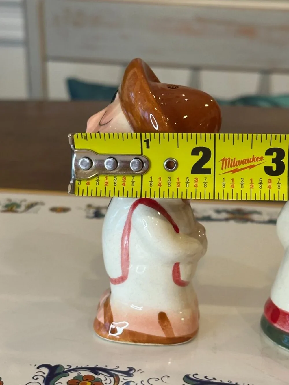 vintage ceramic kissing couple salt and pepper shakers